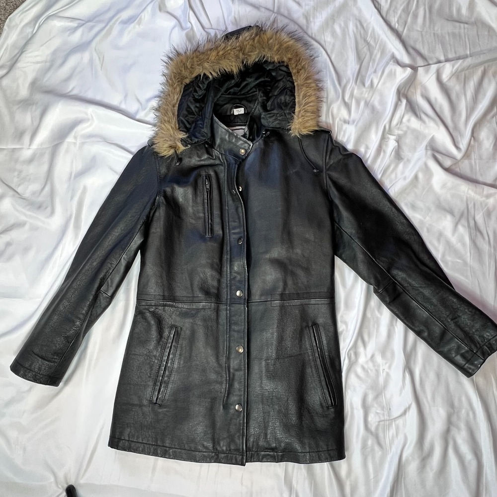 Excelled Collection Women's Large Genuine Leather Jacket with Zip-Off Hood
